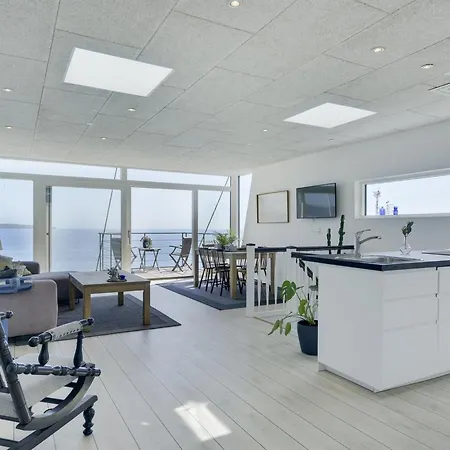펜션 Herewardus - 10m To The Fjord By Interhome
