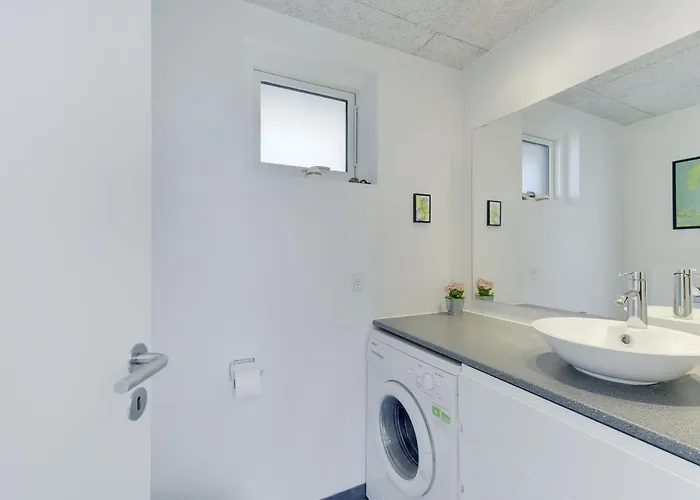 Herewardus - 10m To The Fjord By Interhome Børkop