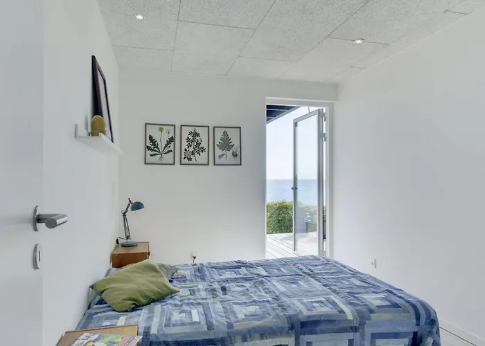 Herewardus - 10m To The Fjord By Interhome *