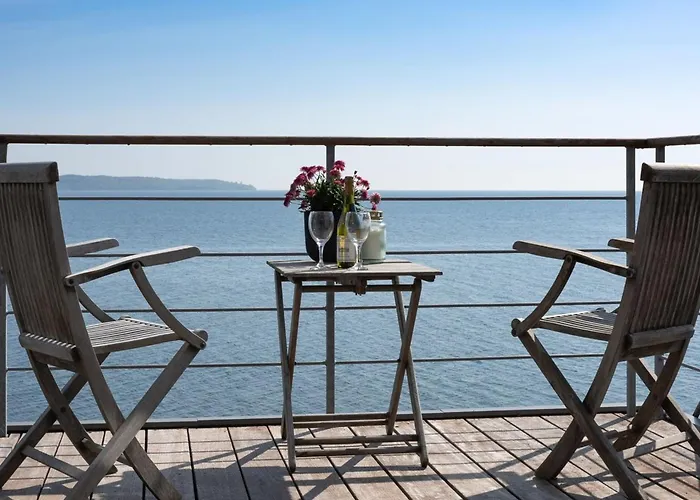 Feriehus Herewardus - 10m To The Fjord By Interhome